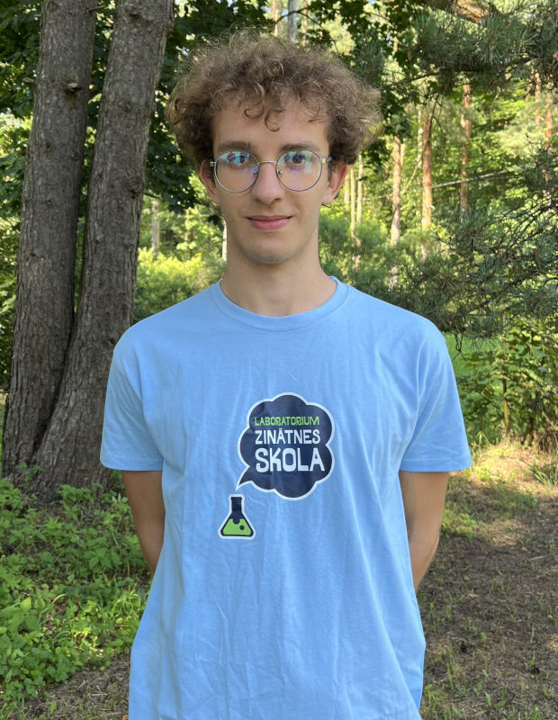 IMG_5105 (1) IMG_5105 (1)